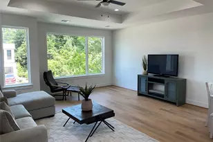8403 Sunnyhill St, Houston, TX 77088 - Photo 11
