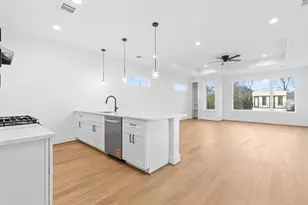 8403 Sunnyhill St, Houston, TX 77088 - Photo 3