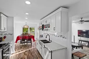 15932 Seahorse Dr, Houston, TX 77062 - Photo 11