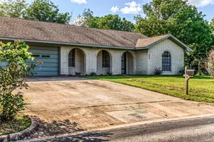 605 Clearspring Dr, Brenham, TX 77833 - Photo 21