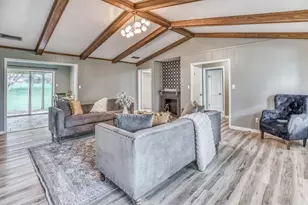605 Clearspring Dr, Brenham, TX 77833 - Photo 5