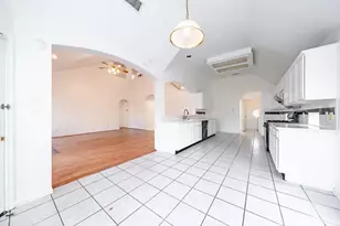 3627 Heritage Colony Dr, Missouri City, TX 77459 - Photo 11