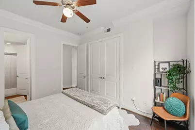 510 Lovett Boulevard #301, Houston, TX 77006 - Photo 13