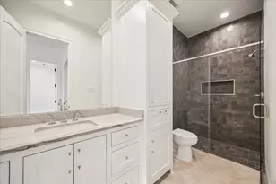 4623 Sunset Cir, Sugar Land, TX 77479 - Photo 11