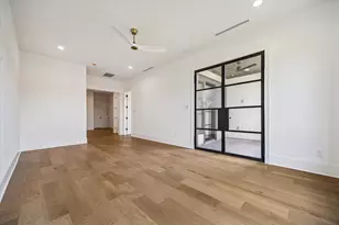 4623 Sunset Cir, Sugar Land, TX 77479 - Photo 9
