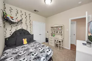 13243 Montane Manor Ln, Houston, TX 77044 - Photo 9