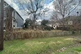 1418 W 24th St, Houston, TX 77008 - Photo 1