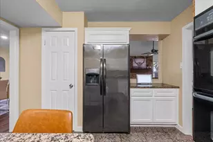 54 Campeche Cir, Galveston, TX 77554 - Photo 15