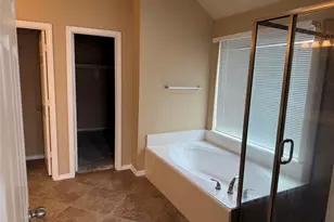 4418 Long Creek Dr, Fresno, TX 77545 - Photo 9