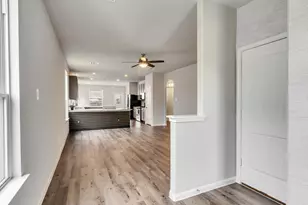 2906 Lawrence Pk Ct, Conroe, TX 77304 - Photo 3