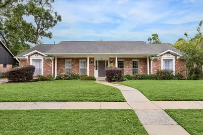 427 Biscayne Boulevard, El Lago, TX 77586 - Photo 1