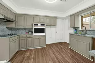 2515 Baycrest Dr, Houston, TX 77058 - Photo 11