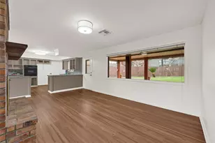 2515 Baycrest Dr, Houston, TX 77058 - Photo 9