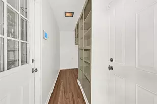 2515 Baycrest Dr, Houston, TX 77058 - Photo 21