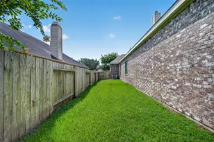 13326 Lake Chesdin Rd, Houston, TX 77044 - Photo 43