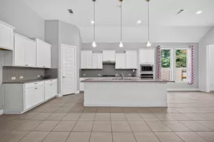 13326 Lake Chesdin Rd, Houston, TX 77044 - Photo 9