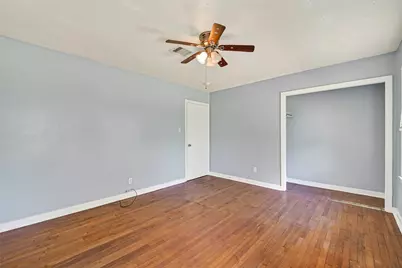 5934 Belmark Street, Houston, TX 77033 - Photo 23