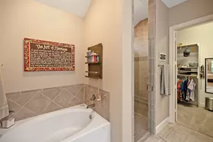 12050 White Oak Ranch Dr, Conroe, TX 77304 - Photo 23