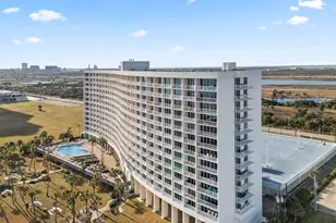 1401 E Beach Dr, Galveston, TX 77550 - Photo 25