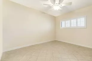 1401 E Beach Dr, Galveston, TX 77550 - Photo 17