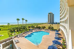 1401 E Beach Dr, Galveston, TX 77550 - Photo 21