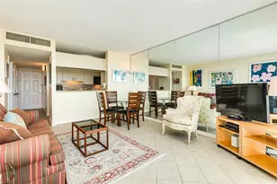 1401 E Beach Dr, Galveston, TX 77550 - Photo 11