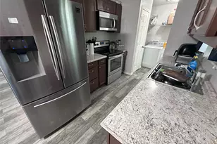 1313 Muncy St, El Campo, TX 77437 - Photo 7