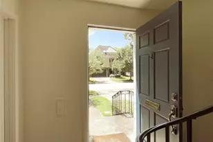 2102 Milford St, Houston, TX 77098 - Photo 25