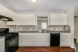 5119 Panay Park Dr, Houston, TX 77048 - Photo 9