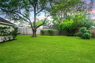 12114 Westmere Dr, Houston, TX 77077 - Photo 35