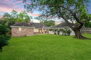 12114 Westmere Dr, Houston, TX 77077 - Photo 37