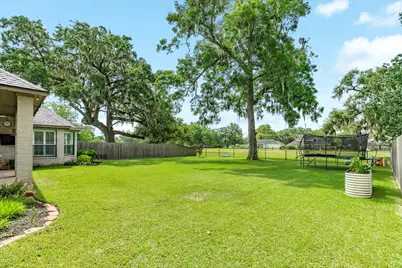 2286 Riverside Drive, West Columbia, TX 77486 - Photo 33