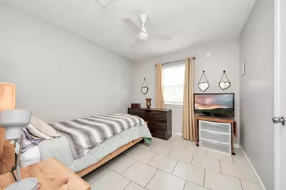 10203 Hollow Canyon Dr Drive, Sugar Land, TX 77498 - Photo 23