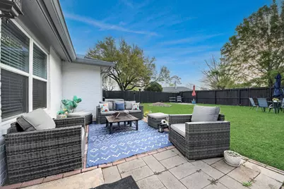 10203 Hollow Canyon Dr Drive, Sugar Land, TX 77498 - Photo 33