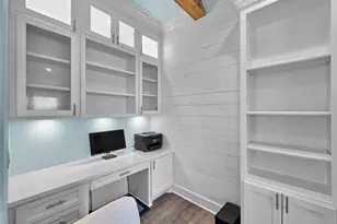 1295 Lagoon Dr, Crystal Beach, TX 77650 - Photo 21