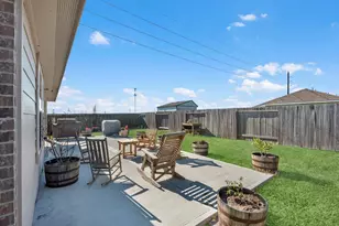 634 Thunder Cloud Dr, Baytown, TX 77523 - Photo 5
