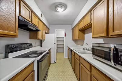 9700 Leawood Blvd Unit 702, Houston, TX 77099 - Photo 9