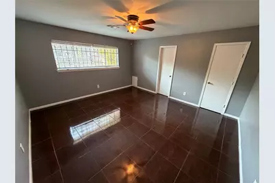 7202 Deep Forest Drive, Houston, TX 77088 - Photo 17