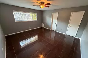 7202 Deep Forest Dr, Houston, TX 77088 - Photo 17