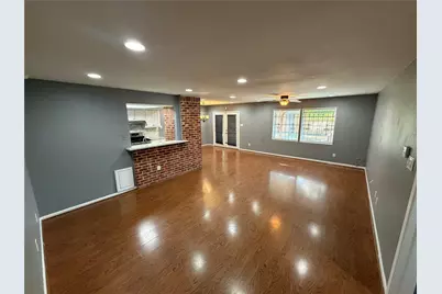 7202 Deep Forest Drive, Houston, TX 77088 - Photo 5