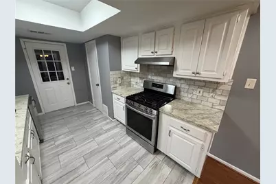 7202 Deep Forest Drive, Houston, TX 77088 - Photo 7