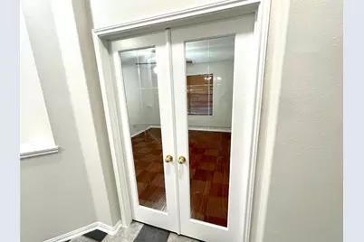 71 E Hobbit Glen Drive, The Woodlands, TX 77384 - Photo 15