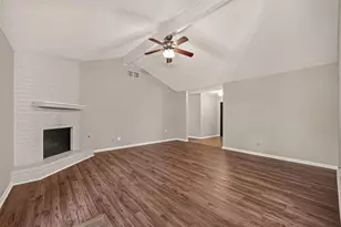16451 Cavendish Dr, Houston, TX 77059 - Photo 9