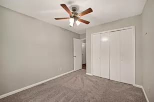 16451 Cavendish Dr, Houston, TX 77059 - Photo 23