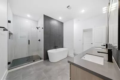 7827 Brandon Street #A/B, Houston, TX 77051 - Photo 29