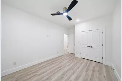 7827 Brandon Street #A/B, Houston, TX 77051 - Photo 19