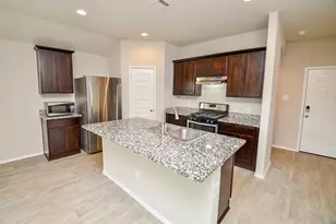 1611 Crystal Fawn Ct, Richmond, TX 77469 - Photo 5