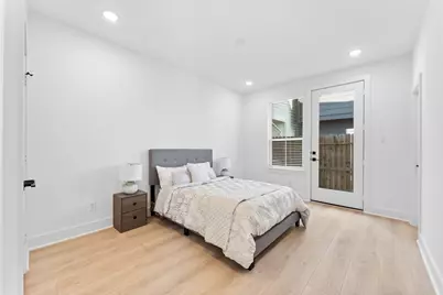 3105 Jensen Dr #B, Houston, TX 77026 - Photo 7