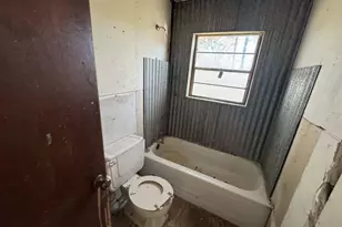 466 Trinity Rd, Dayton, TX 77535 - Photo 5