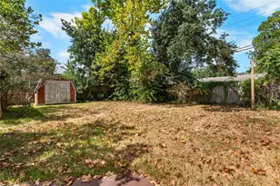 1911 Manila Ln, Houston, TX 77043 - Photo 35